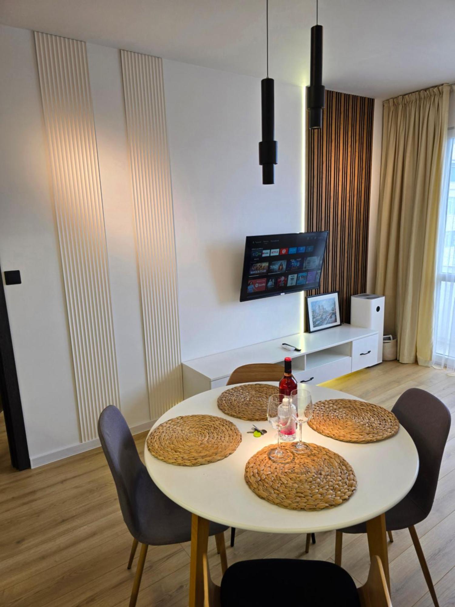 Cozy With Balcony On The Black Sea- Part Of The Family 'vicki * Varna
